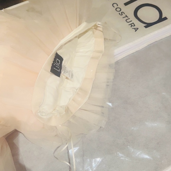 Lila Wedding Dress Bridal Gown Beaded Lace Bodice small Size Custom made - Picture 3 of 12